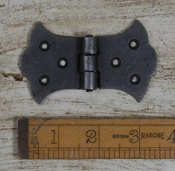 Butterfly Hinge Equal Cast Ant Iron 1.5"