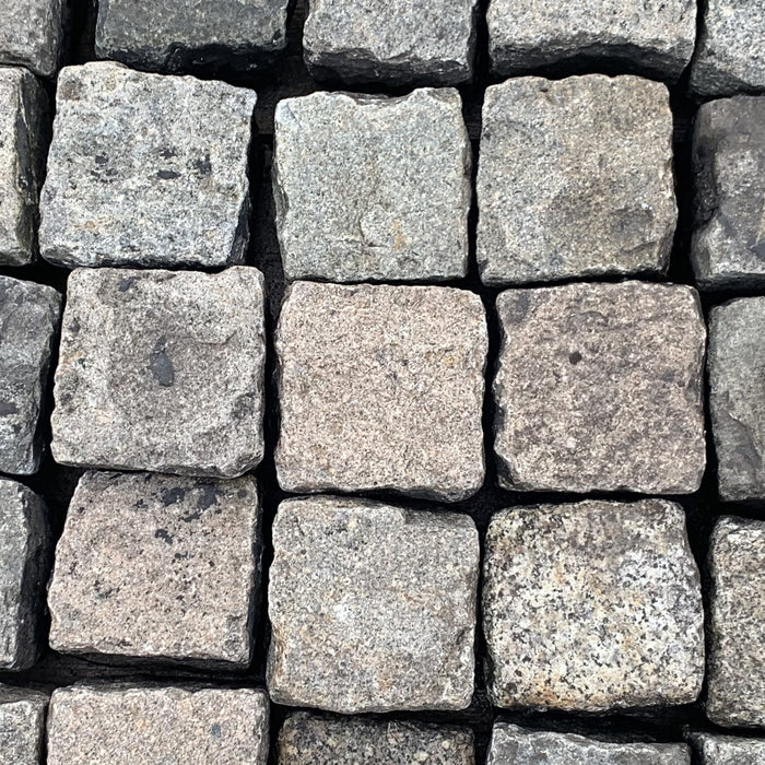 Stone UK Reclaimed Granite Setts - Cubes - South Planks