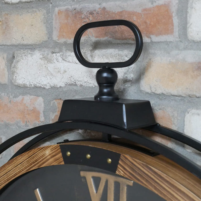Dark Mechanical Clock with Cogs