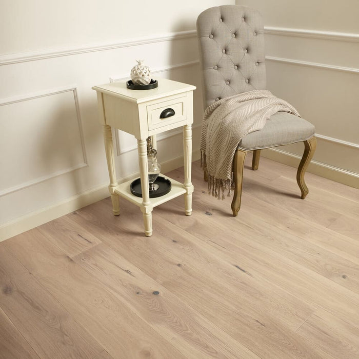 Invisible: Brushed & Matt Lacquered Engineered Flooring (14x180x1800mm)