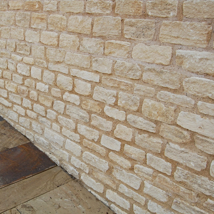 Abbeystead Cropped Walling - Barn Stone - random coursed (bag) - South Planks
