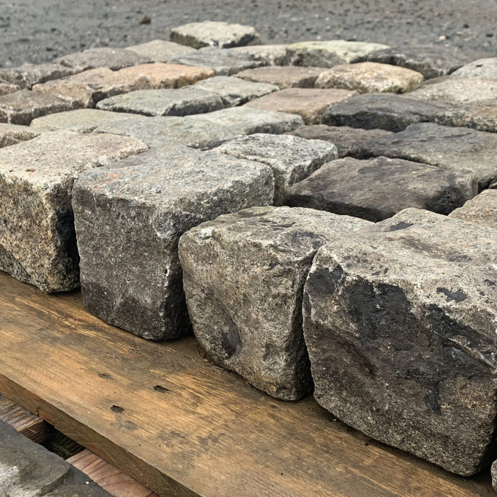 Stone UK Reclaimed Granite Setts - Cubes - South Planks