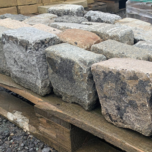 Stone UK Reclaimed Granite Setts - Oblong (per sett) - South Planks